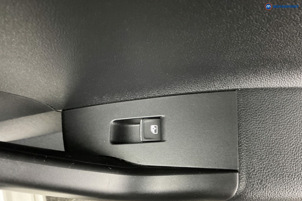 Volkswagen Taigo R-Line Automatic Petrol SUV - Stock Number (1622564) - 31st supplementary image