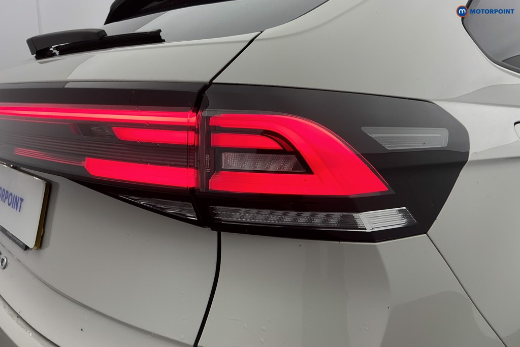 Volkswagen Taigo R-Line Automatic Petrol SUV - Stock Number (1622564) - 34th supplementary image