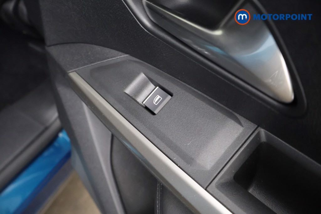 Peugeot 3008 GT Automatic Petrol SUV - Stock Number (1622661) - 25th supplementary image