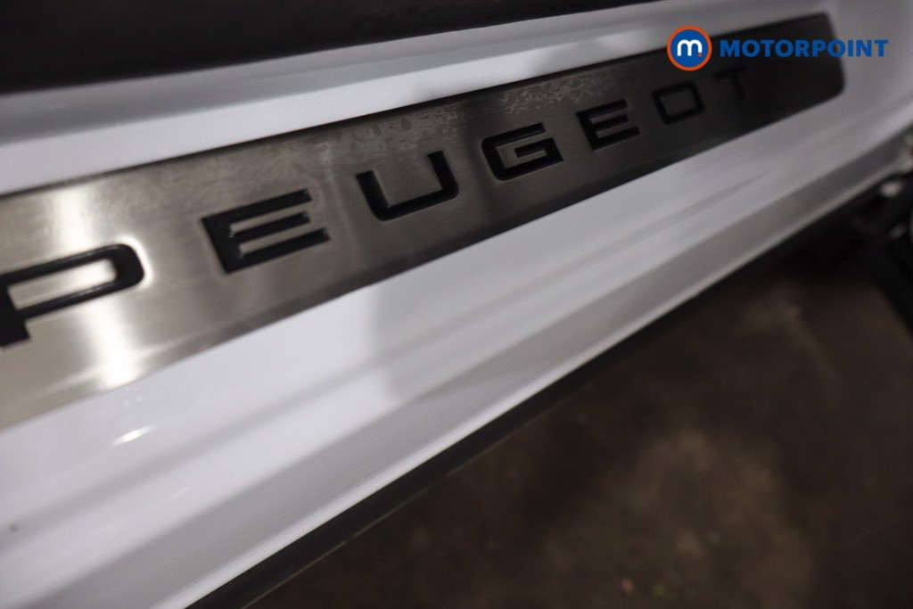 Peugeot 3008 GT Automatic Petrol SUV - Stock Number (1622664) - 25th supplementary image