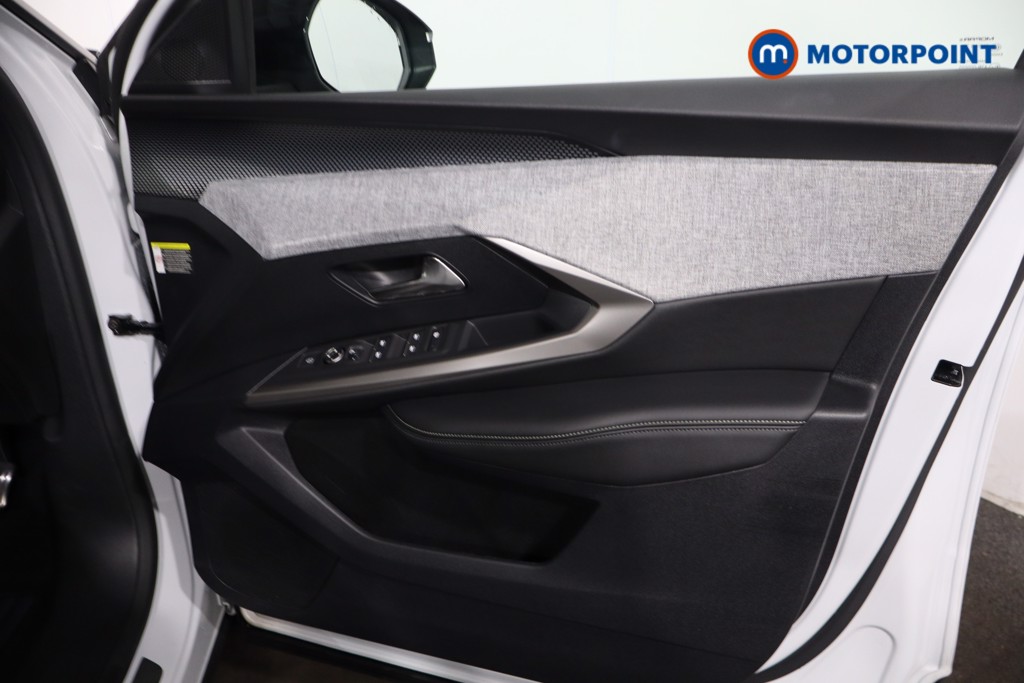 Peugeot 3008 GT Automatic Petrol SUV - Stock Number (1622664) - 26th supplementary image
