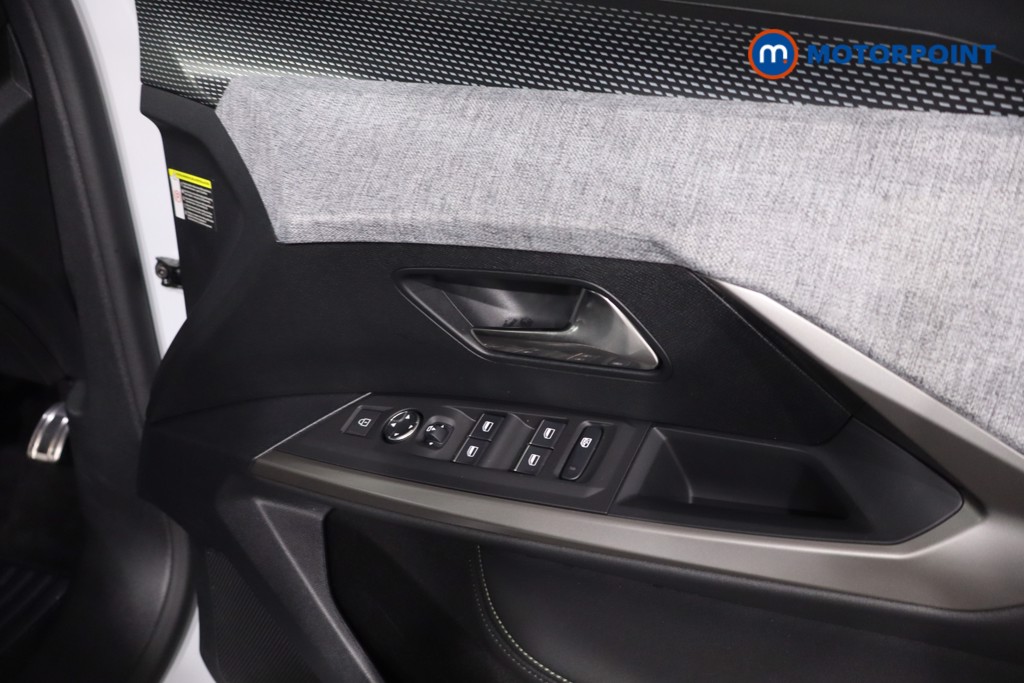 Peugeot 3008 GT Automatic Petrol SUV - Stock Number (1622664) - 27th supplementary image