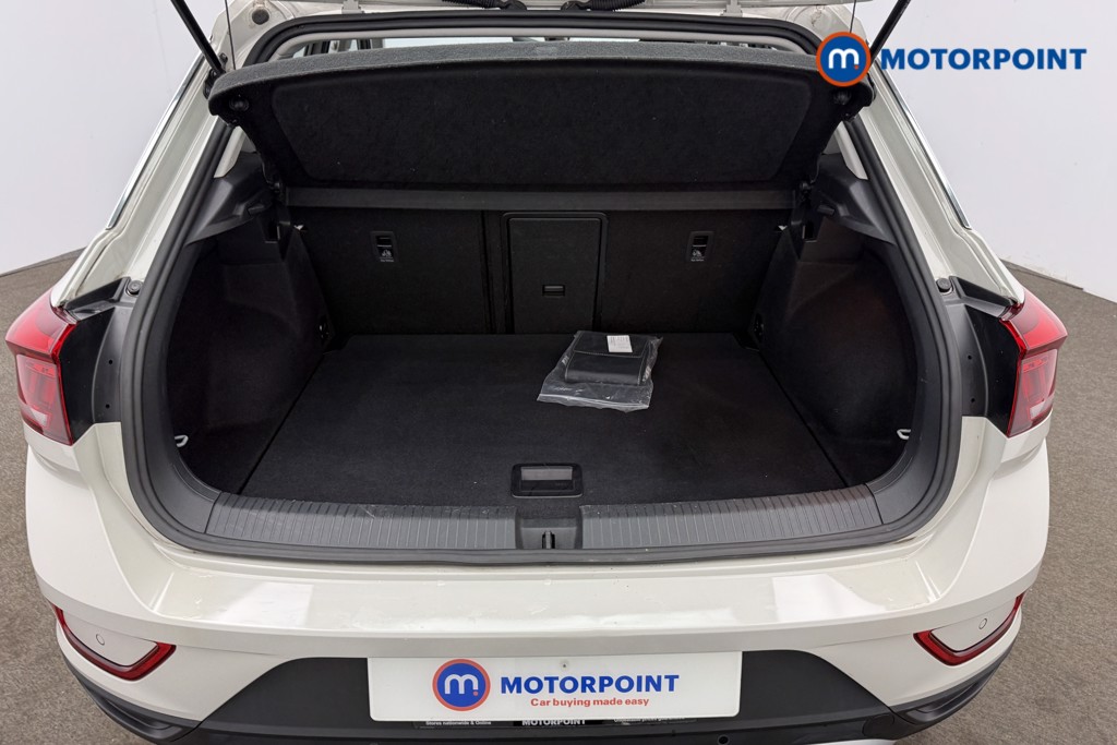 Volkswagen T-Roc Life Manual Petrol SUV - Stock Number (1622874) - 7th supplementary image