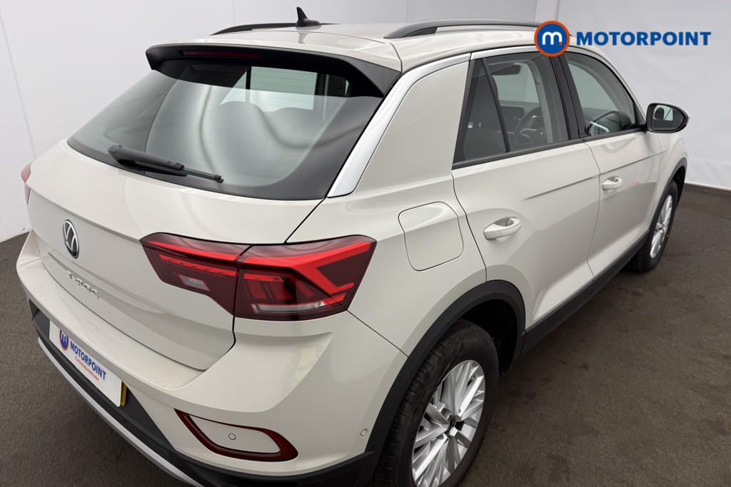Volkswagen T-Roc Life Manual Petrol SUV - Stock Number (1622874) - 9th supplementary image