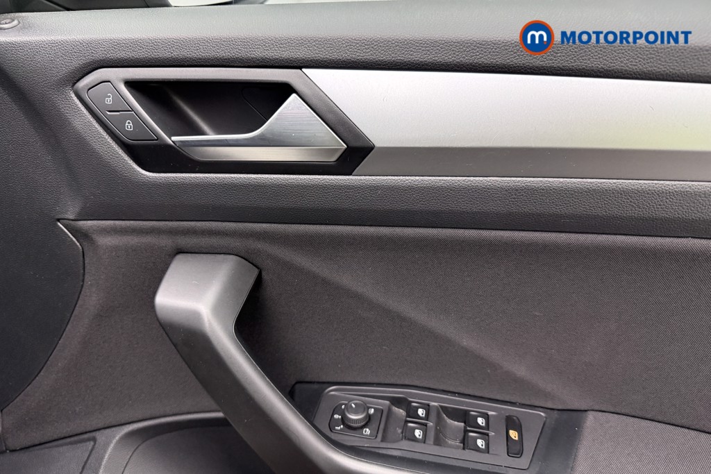 Volkswagen T-Roc Life Manual Petrol SUV - Stock Number (1622874) - 17th supplementary image
