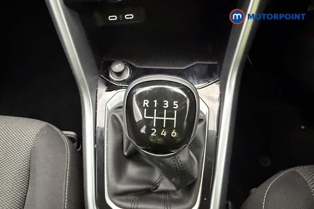Volkswagen T-Roc Life Manual Petrol SUV - Stock Number (1622874) - 23rd supplementary image