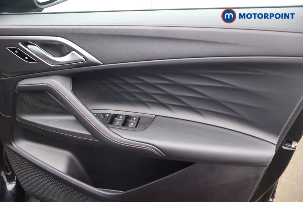 Mg Motor Uk HS SE Automatic Petrol-Electric Hybrid SUV - Stock Number (1622953) - 11th supplementary image