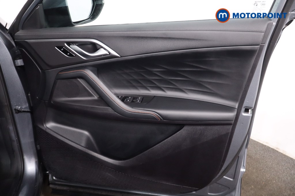 Mg Motor Uk HS SE Automatic Petrol-Electric Hybrid SUV - Stock Number (1623025) - 23rd supplementary image