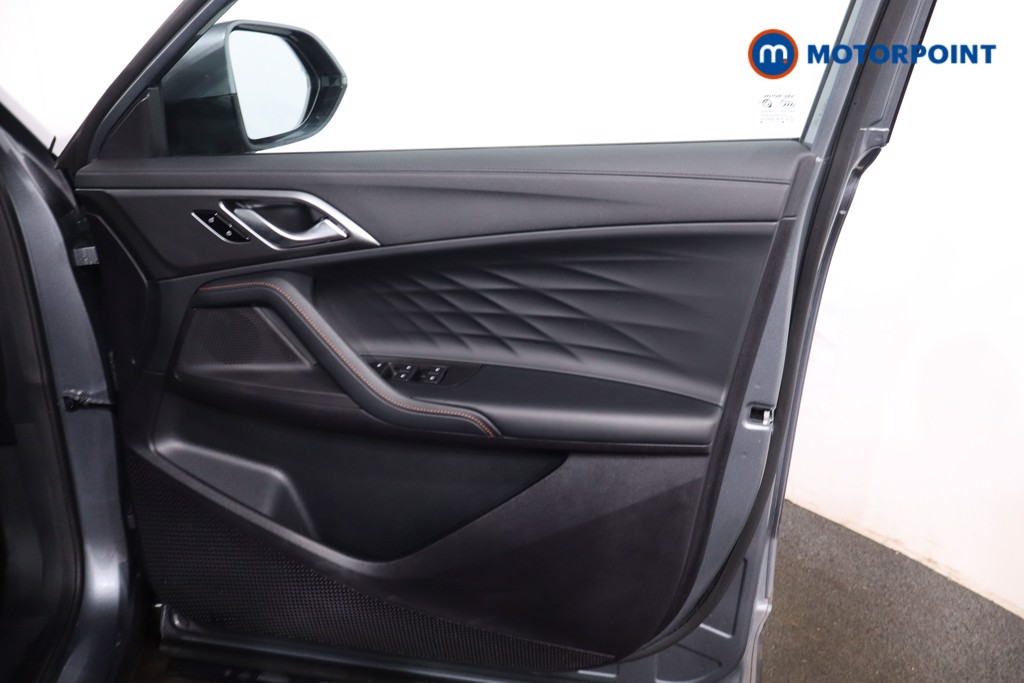 Mg Motor Uk HS SE Automatic Petrol-Electric Hybrid SUV - Stock Number (1623035) - 24th supplementary image