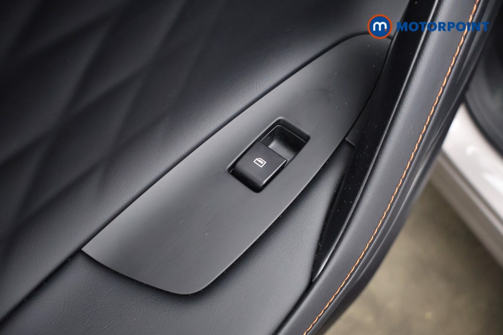 Mg Motor Uk HS SE Automatic Petrol-Electric Hybrid SUV - Stock Number (1623057) - 28th supplementary image