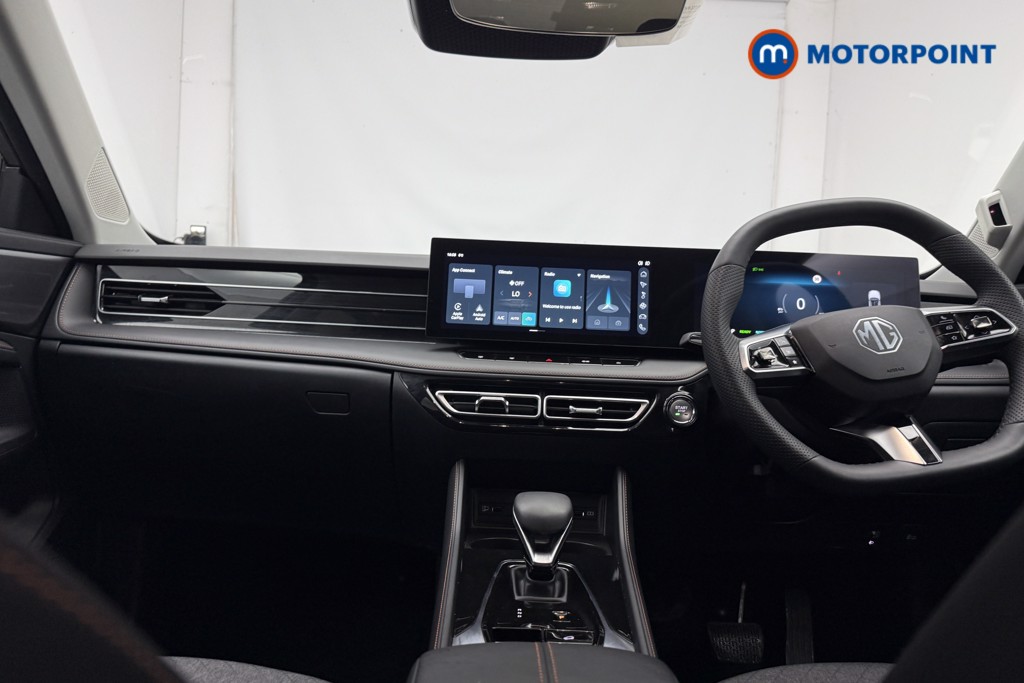Mg Motor Uk HS SE Automatic Petrol-Electric Hybrid SUV - Stock Number (1623074) - 13th supplementary image