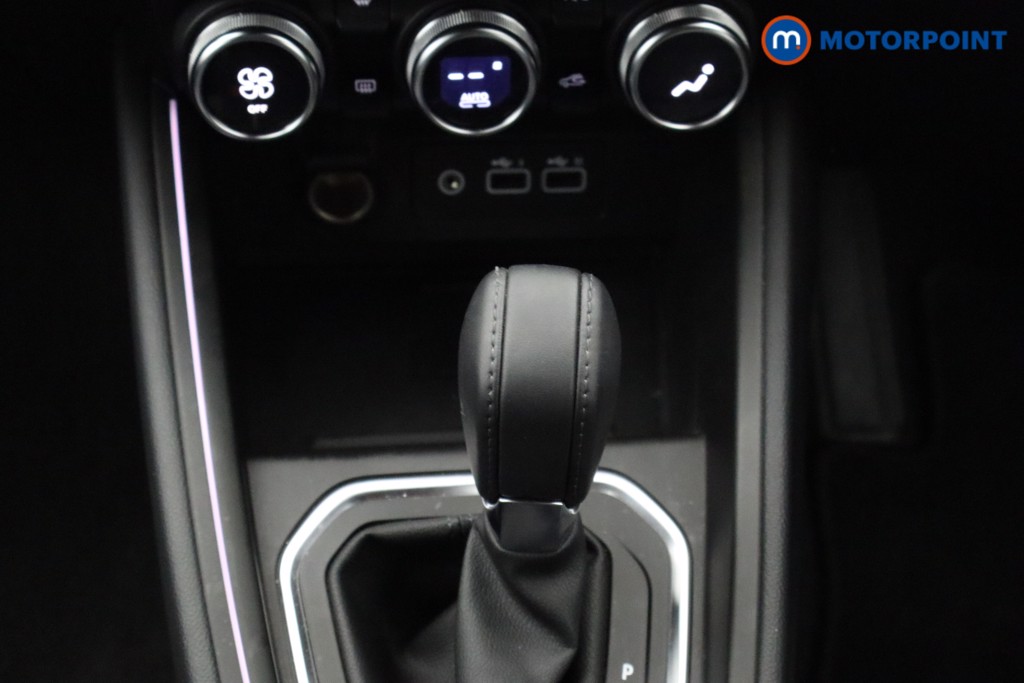 Renault Clio Techno Automatic Petrol-Electric Hybrid Hatchback - Stock Number (1623328) - 4th supplementary image