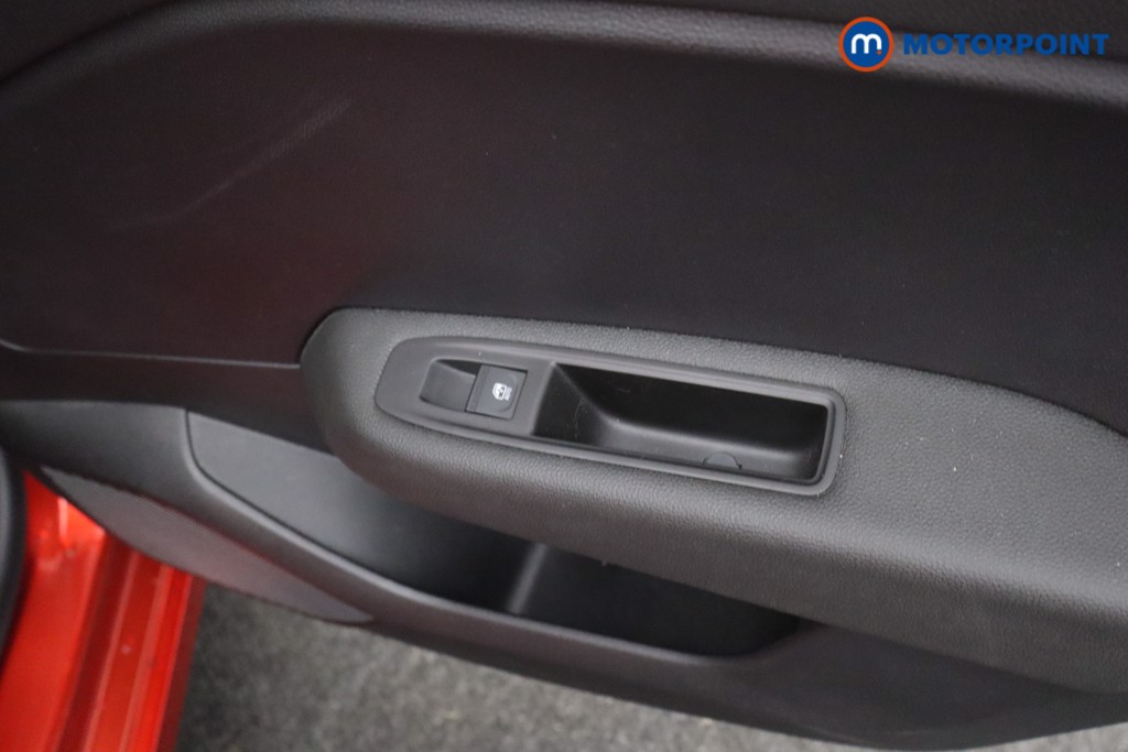 Renault Clio Techno Automatic Petrol-Electric Hybrid Hatchback - Stock Number (1623328) - 21st supplementary image