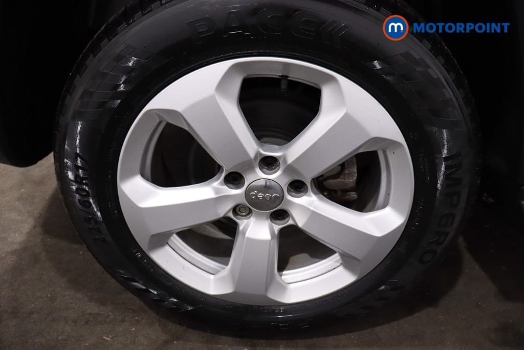 Jeep Compass Longitude Manual Petrol SUV - Stock Number (1623497) - 9th supplementary image