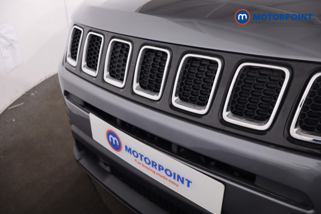 Jeep Compass Longitude Manual Petrol SUV - Stock Number (1623497) - 31st supplementary image