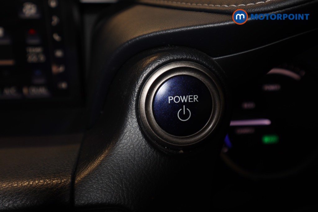 Lexus IS 300H 4Dr Cvt Auto Comfort Pack Automatic Petrol-Electric Hybrid Saloon - Stock Number (1624194) - 6th supplementary image