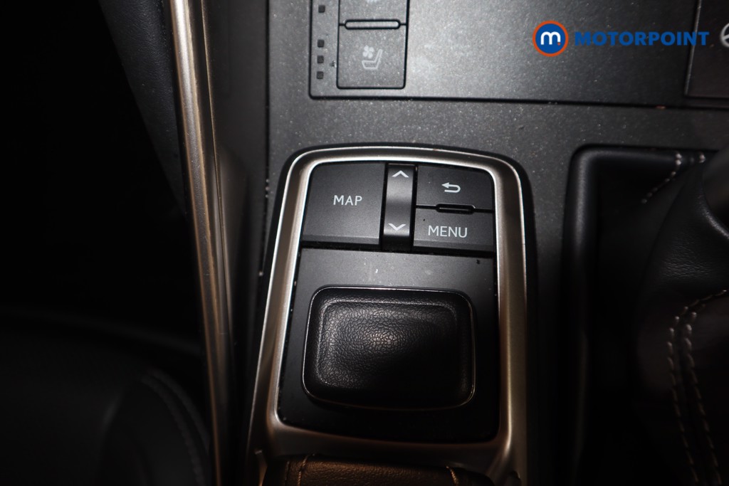 Lexus IS 300H 4Dr Cvt Auto Comfort Pack Automatic Petrol-Electric Hybrid Saloon - Stock Number (1624194) - 11th supplementary image