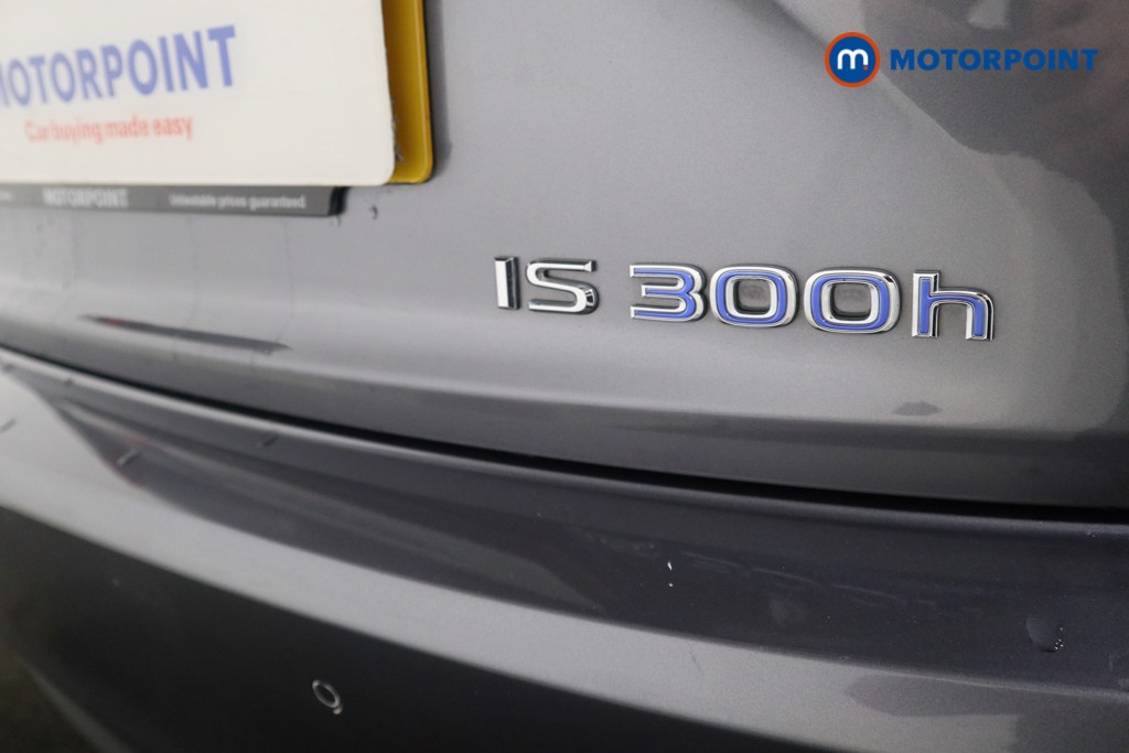 Lexus IS 300H 4Dr Cvt Auto Comfort Pack Automatic Petrol-Electric Hybrid Saloon - Stock Number (1624194) - 32nd supplementary image