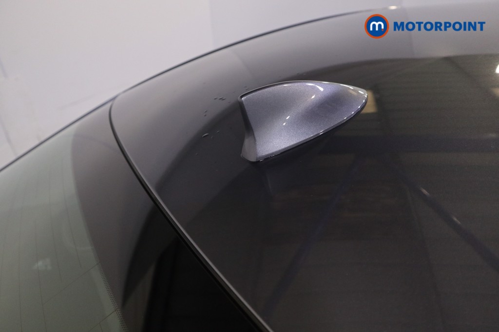 Lexus IS 300H 4Dr Cvt Auto Comfort Pack Automatic Petrol-Electric Hybrid Saloon - Stock Number (1624194) - 35th supplementary image