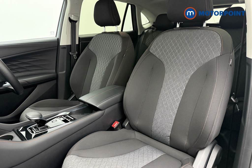 Volkswagen Tiguan Allspace R-Line Automatic Petrol SUV - Stock Number (1624371) - 3rd supplementary image