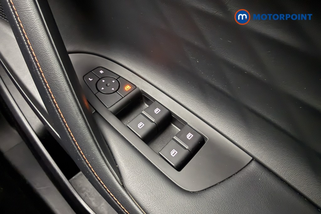 Volkswagen Tiguan Allspace R-Line Automatic Petrol SUV - Stock Number (1624371) - 16th supplementary image