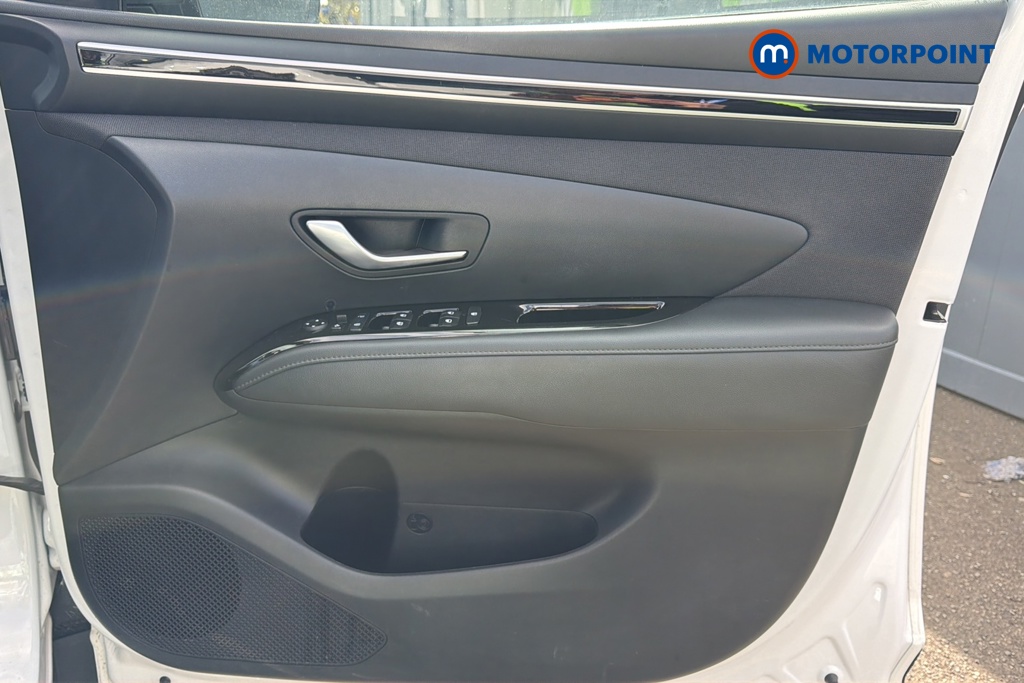 Hyundai Tucson Se Connect Manual Petrol SUV - Stock Number (1624431) - 18th supplementary image