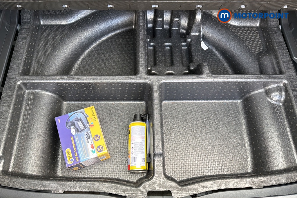 Hyundai Tucson Se Connect Manual Petrol SUV - Stock Number (1624431) - 33rd supplementary image