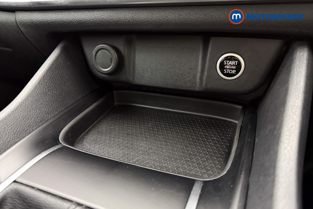 Nissan Qashqai Acenta Premium Manual Petrol SUV - Stock Number (1624560) - 14th supplementary image