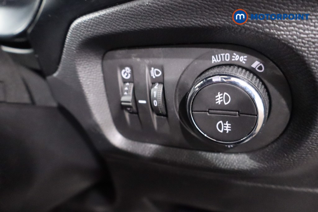 Vauxhall Corsa GS Manual Petrol Hatchback - Stock Number (1624870) - 17th supplementary image