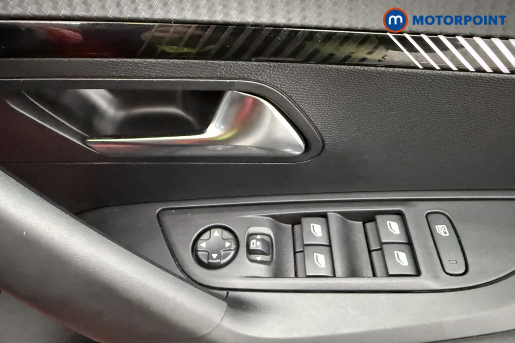 Peugeot 2008 Allure Manual Petrol SUV - Stock Number (1624894) - 25th supplementary image