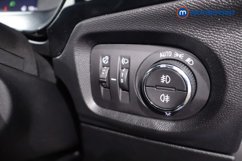 Vauxhall Corsa GS Manual Petrol Hatchback - Stock Number (1624940) - 17th supplementary image