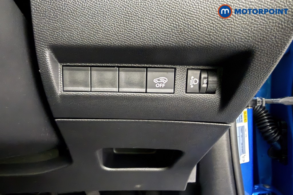 Peugeot 2008 Allure Manual Petrol SUV - Stock Number (1625004) - 7th supplementary image