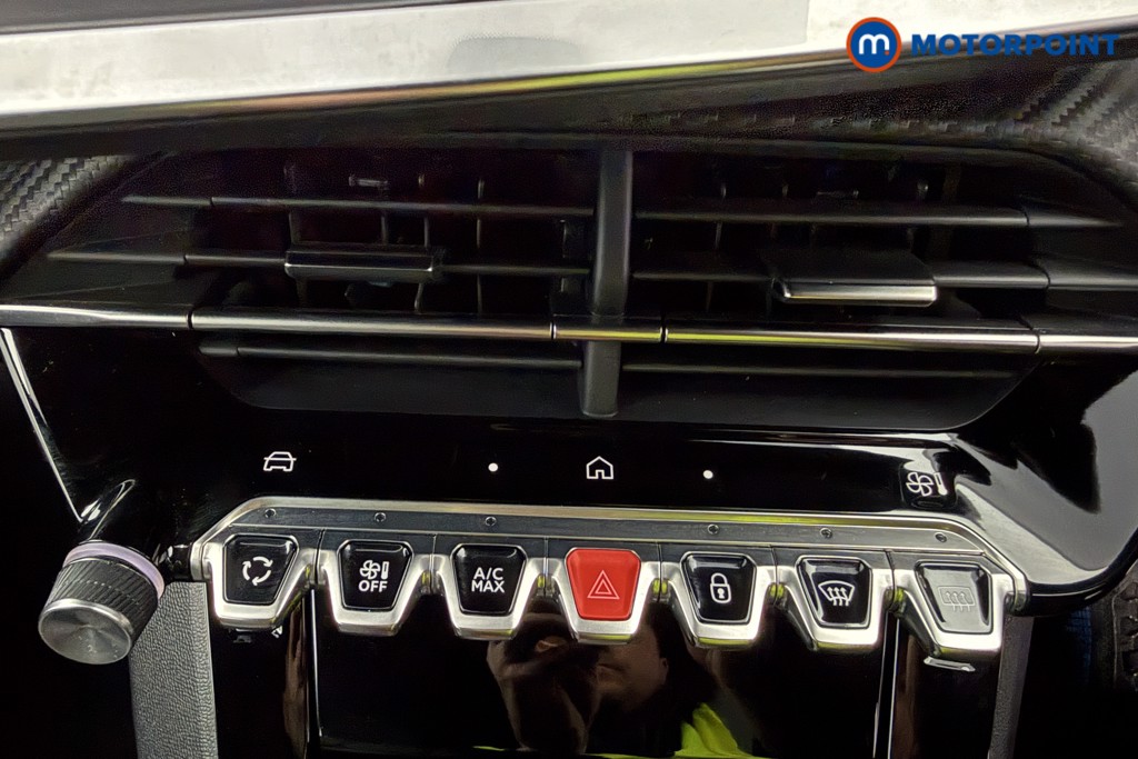 Peugeot 2008 Allure Manual Petrol SUV - Stock Number (1625004) - 18th supplementary image