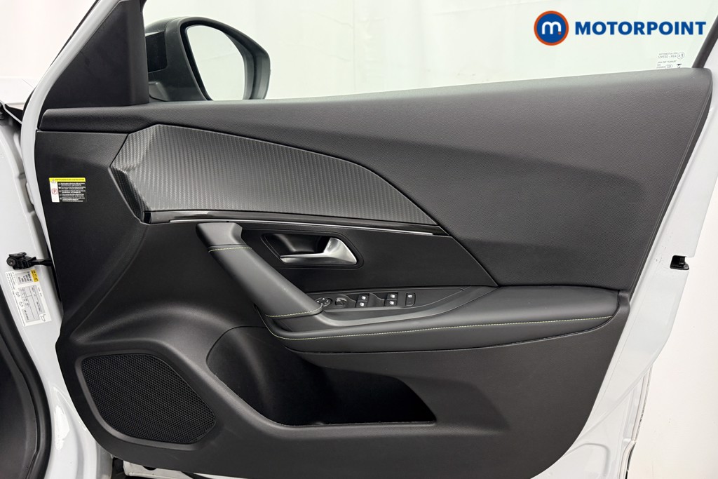 Peugeot 2008 GT Automatic Petrol SUV - Stock Number (1625025) - 24th supplementary image