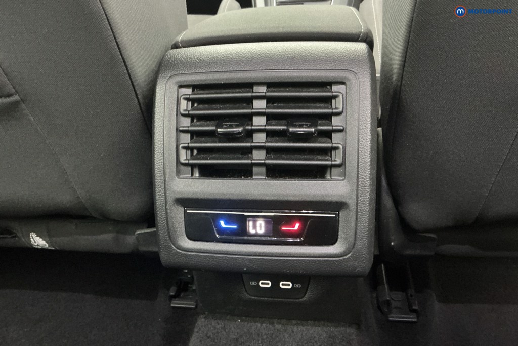 Volkswagen Golf Style Manual Petrol Hatchback - Stock Number (1625030) - 15th supplementary image