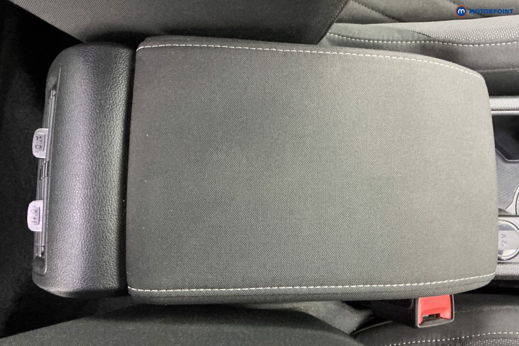 Volkswagen Golf Style Manual Petrol Hatchback - Stock Number (1625030) - 17th supplementary image