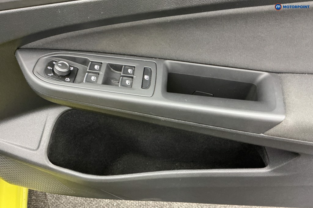 Volkswagen Golf Style Manual Petrol Hatchback - Stock Number (1625030) - 27th supplementary image