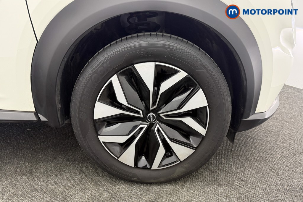 Nissan Juke Acenta Premium Automatic Petrol SUV - Stock Number (1625457) - 26th supplementary image