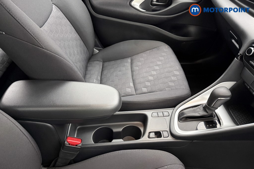 Toyota Yaris Icon Automatic Petrol-Electric Hybrid Hatchback - Stock Number (1625586) - 14th supplementary image