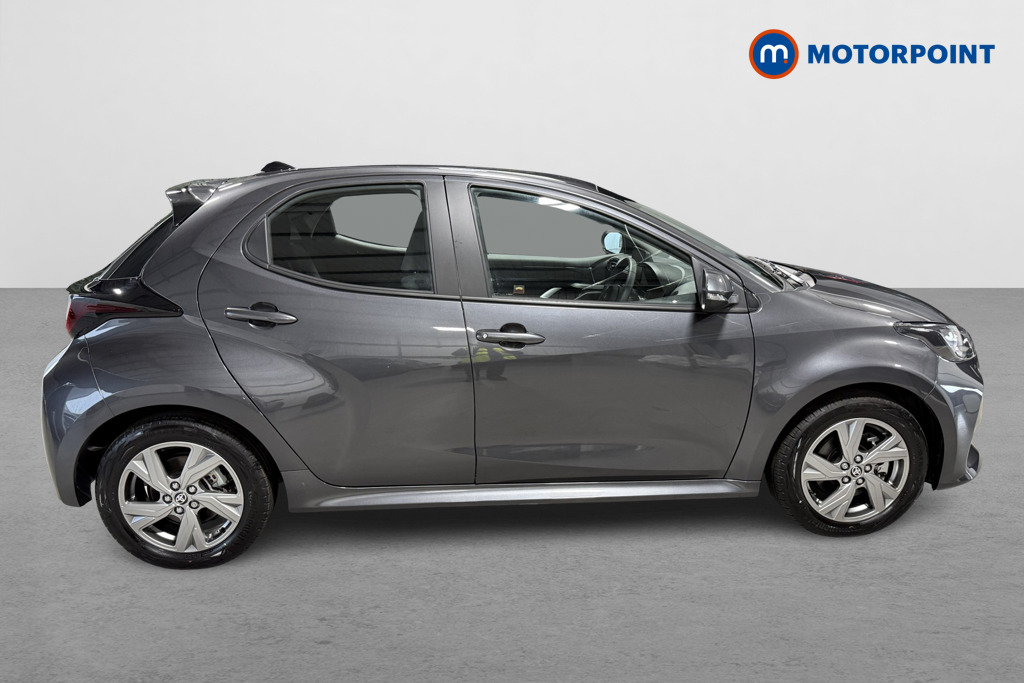 Toyota Yaris Icon Automatic Petrol-Electric Hybrid Hatchback - Stock Number (1625586) - Drivers side