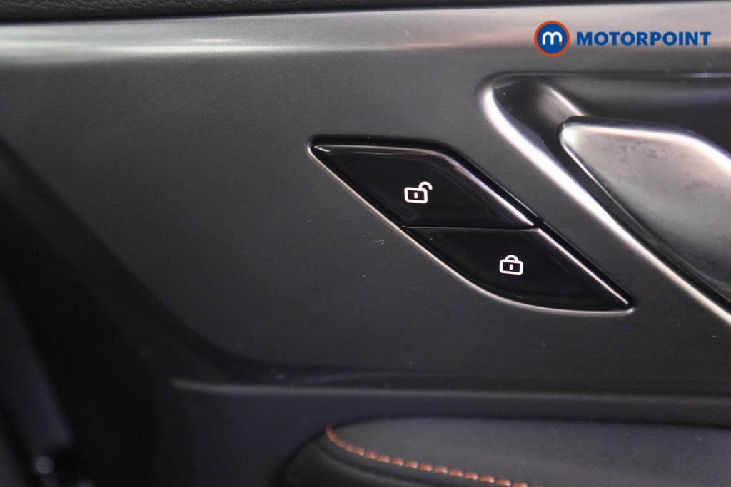 Mg Motor Uk HS Trophy Automatic Petrol Plug-In Hybrid SUV - Stock Number (1625816) - 12th supplementary image