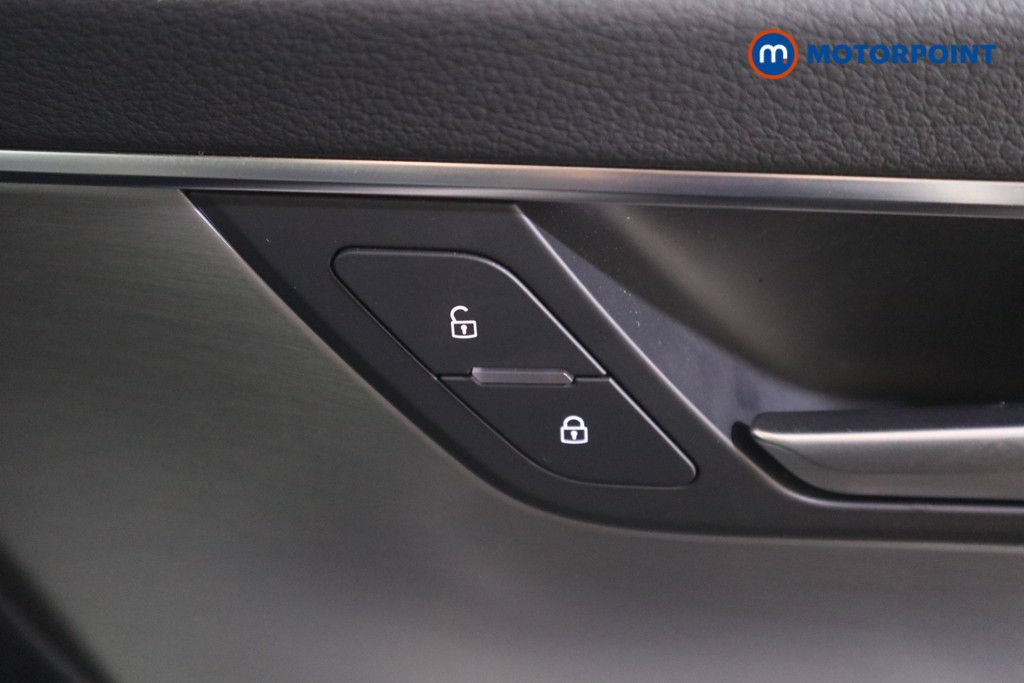 Audi A6 S Line Automatic Petrol Estate - Stock Number (1626085) - 14th supplementary image