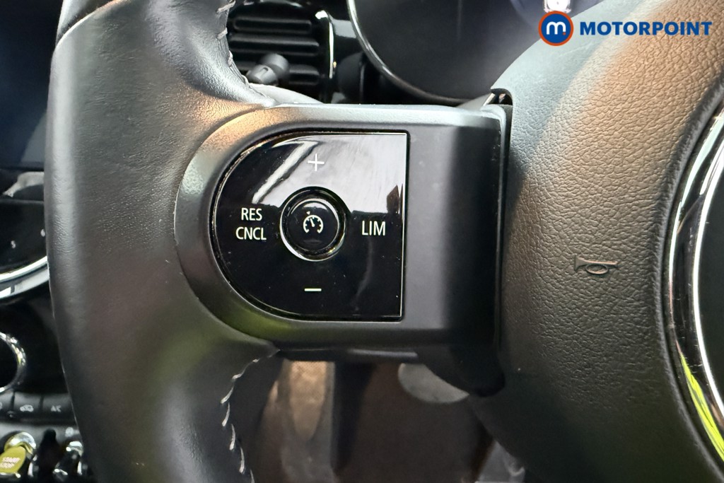 Mini Hatchback Cooper S Level 3 Automatic Electric Hatchback - Stock Number (1626219) - 4th supplementary image