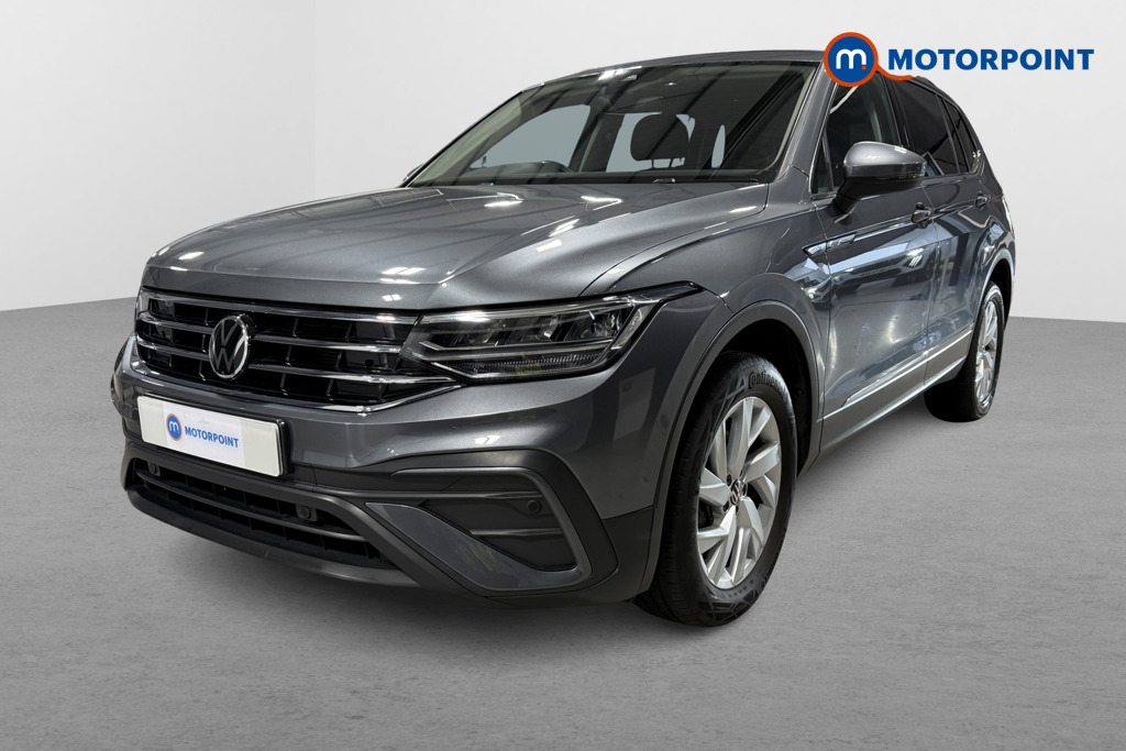 Volkswagen Tiguan Allspace Life Manual Petrol SUV - Stock Number (1626280) - Passenger side front corner