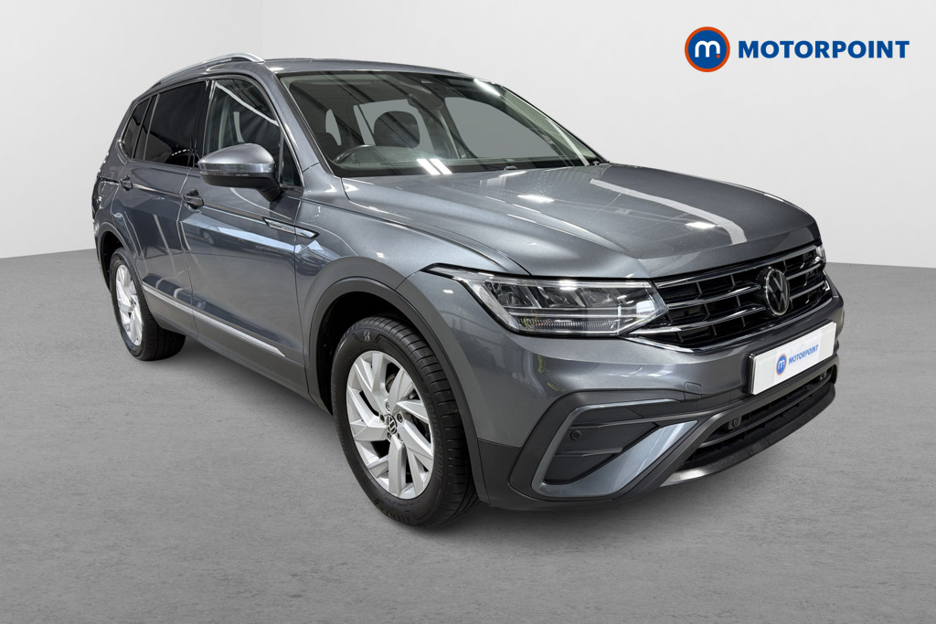 Volkswagen Tiguan Allspace Life Manual Petrol SUV - Stock Number (1626280) - Drivers side front corner