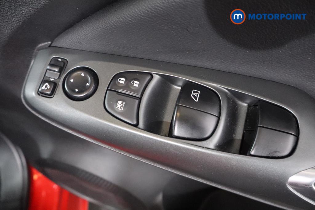 Nissan Juke Acenta Premium Manual Petrol SUV - Stock Number (1626604) - 11th supplementary image