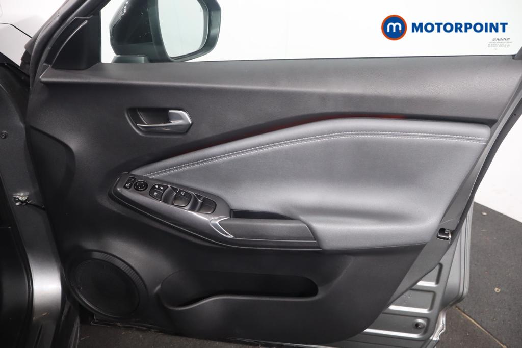 Nissan Juke Tekna Manual Petrol SUV - Stock Number (1626614) - 10th supplementary image