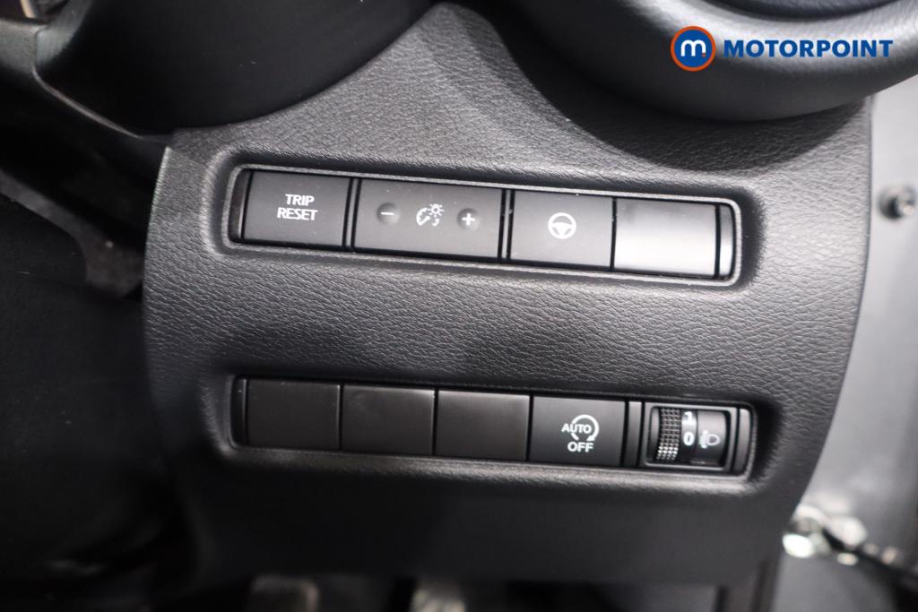 Nissan Juke Tekna Manual Petrol SUV - Stock Number (1626614) - 13th supplementary image