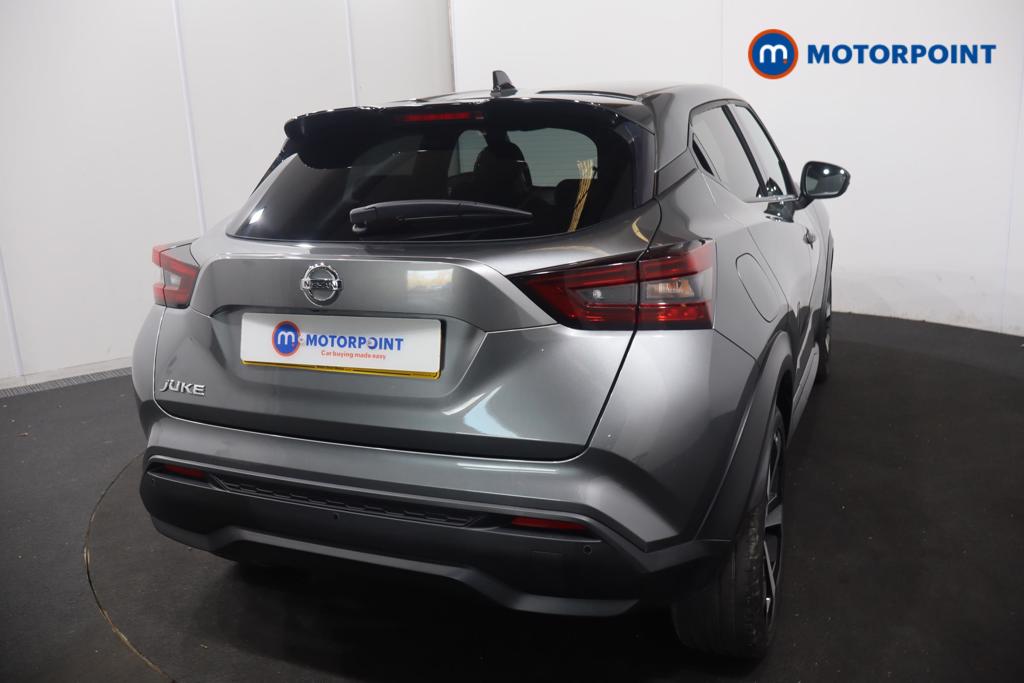 Nissan Juke Tekna Manual Petrol SUV - Stock Number (1626614) - 1st supplementary image