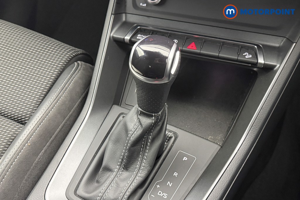 Audi Q3 Black Edition Automatic Petrol SUV - Stock Number (1626785) - 6th supplementary image